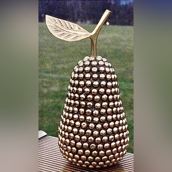 Vintage Mid Century Decorative Bronze Brass Hobnail Studded Metal Figural Pear - Picture 5 of 10